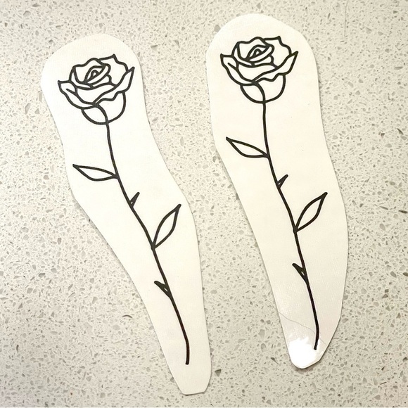 Accessories - (3/$15)⭐️Temporary rose tattoos